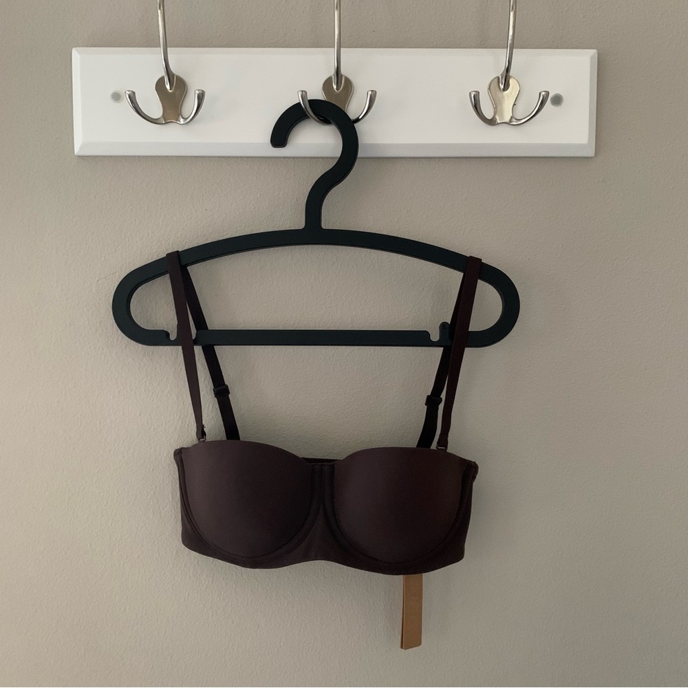 Skims fits everybody strapless bra 30B NWT